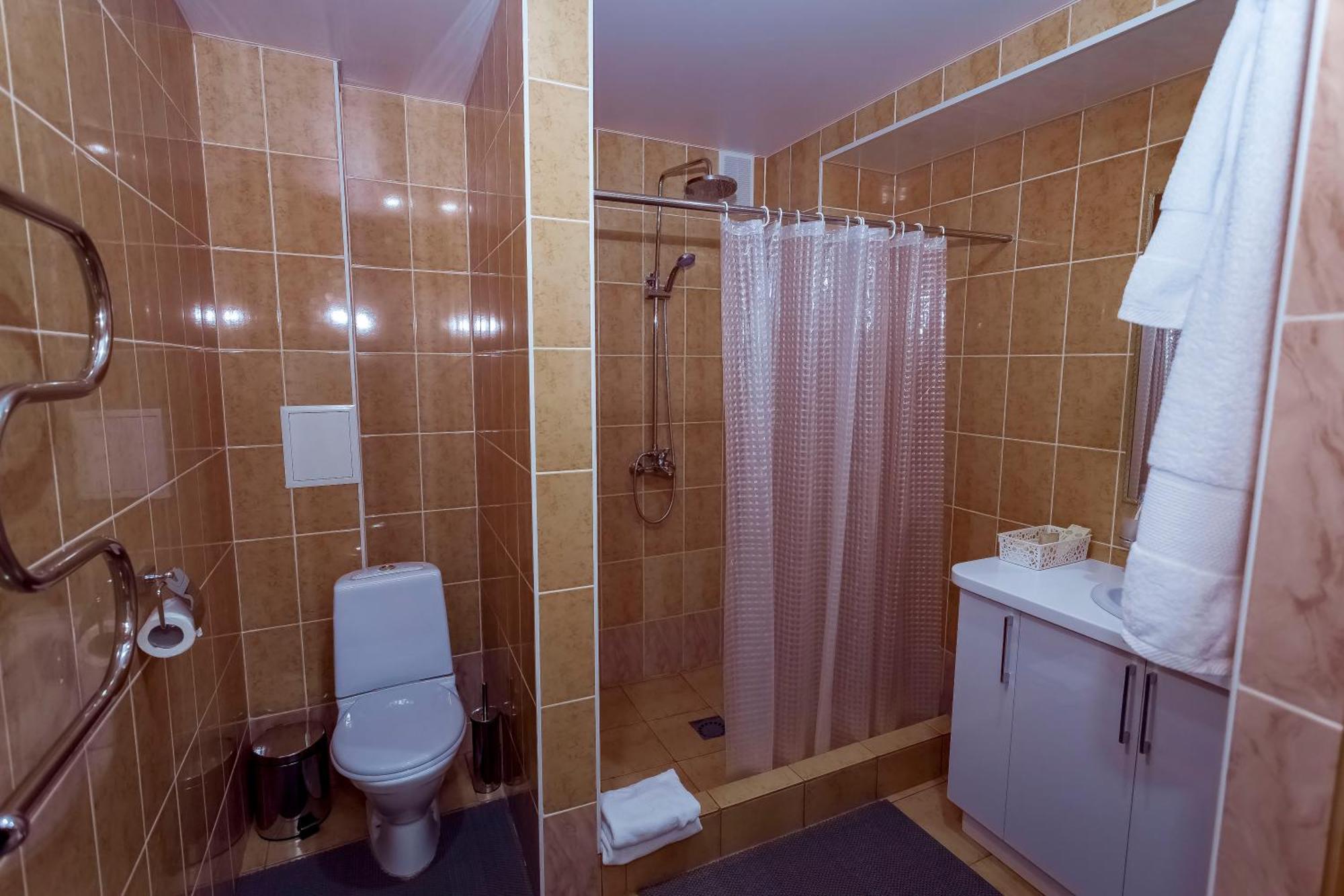 Kurmet Hotel Uralsk Exterior photo